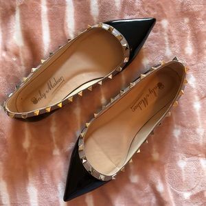 Black and Gold Point Toe Flats
